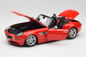BMW Z8 E52 Punane Bburago 1:18 Z8001 Metall - pilt 2/8