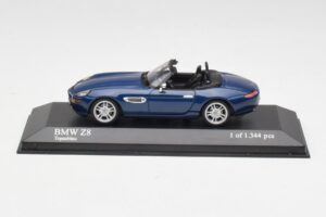 BMW Z8 E52 Topaas Sinine Minichamps 1:43 431028740 Metall