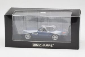 BMW Z8 E52 Topaas Sinine Minichamps 1:43 431028740 Metall - pilt 5/5