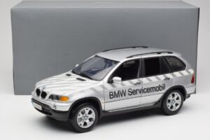 BMW X5 E53 3.0d Service Mobil Kyosho 1:18 80430305646 Metall - pilt 8/8