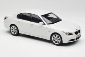 BMW E60 545i Alpine Valge Kyosho 1:18 08591W Metall - pilt 6/8