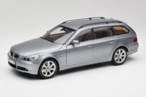 BMW 545i E61 Touring Helehall Kyosho 1:18 80430308414 Metall
