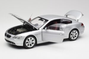 BMW 645Ci E63 Hõbedane Kyosho 1:18 80430153285 Metall - pilt 2/8