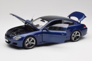 BMW M6 E63 Sinine Kyosho 1:18 80430413351 Metall - pilt 2/8