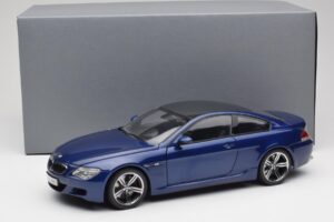 BMW M6 E63 Sinine Kyosho 1:18 80430413351 Metall - pilt 8/8