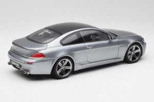 BMW M6 E63 Silver Hall Kyosho 1:18 08703GR Metall - pilt 3/8