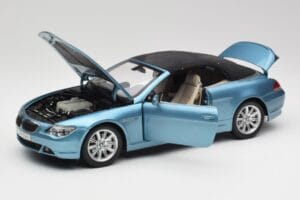 BMW 6 E64 Kabriolett Helesinine Kyosho 1:18 80430153440 Metall - pilt 2/8