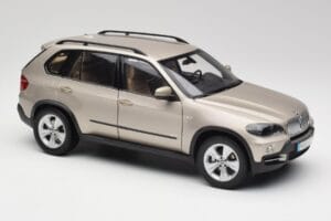 BMW X5 E70 4.8i Platinum Pronks Metallic Kyosho 1:18 80430413413 Metall - pilt 6/8