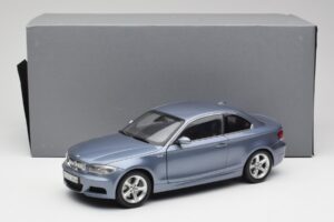 BMW 1 E82 Coupe Sinine Kyosho 1:18 80430427065 Metall - pilt 8/8