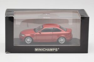 BMW 1M E82 Oranž Minichamps 1:43 413020023 Metall - pilt 5/5
