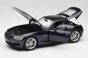 BMW Z4 E86 M Coupe Must Kyosho 1:18 08583BK Metall - pilt 2/8