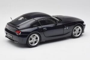 BMW Z4 E86 M Coupe Must Kyosho 1:18 08583BK Metall - pilt 3/8