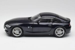 BMW Z4 E86 M Coupe Must Kyosho 1:18 08583BK Metall - pilt 4/8