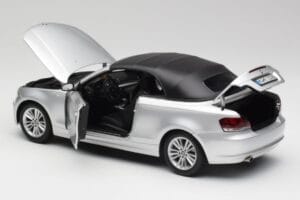 BMW 135i E88 Kabriolett Titan Hõbedane Kyosho 1:18 80430427021 Metall - pilt 5/8