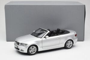 BMW 135i E88 Kabriolett Titan Hõbedane Kyosho 1:18 80430427021 Metall - pilt 8/8