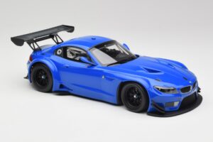 BMW Z4 E89 GT3 Le Mans Sinine Minichamps 1:18 151122302 Metall - pilt 4/6