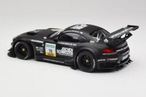 BMW Z4 E89 GT3 #19 Pixum C. Hurtgen / D. Baumann Spa 24 Hours Winner 2013 Minichamps 1:18 151132399 Metall - pilt 5/6