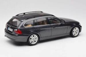 BMW 330i E91 Touring Tumehall Kyosho 1:18 80430394360 Metall - pilt 3/8