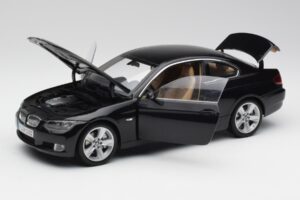 BMW 3 E92 Coupe Must Kyosho 1:18 80430407222 Metall - pilt 2/8