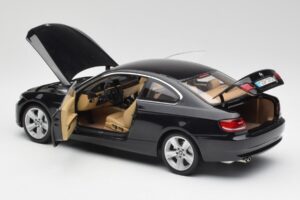 BMW 3 E92 Coupe Must Kyosho 1:18 80430407222 Metall - pilt 5/8