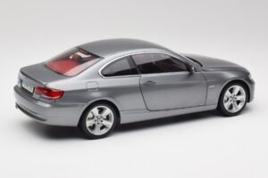 BMW 330i E92 Coupe Hall Metallik Kyosho 1:18 80430407220 Metall - pilt 3/8