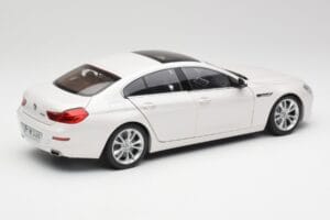 BMW 6 F06 Gran Coupe Mineral Valge Paragon 1:18 80432218741 Metall - pilt 3/8