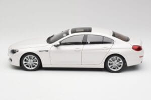 BMW 6 F06 Gran Coupe Mineral Valge Paragon 1:18 80432218741 Metall - pilt 4/8