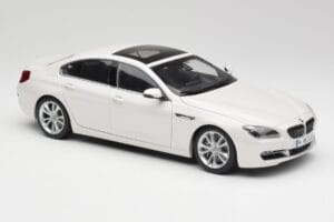 BMW 6 F06 Gran Coupe Mineral Valge Paragon 1:18 80432218741 Metall - pilt 6/8
