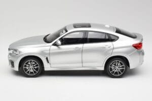 BMW X6 M F86 Hõbedane Norev 1:18 183200 Metall - pilt 4/8