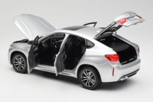 BMW X6 M F86 Hõbedane Norev 1:18 183200 Metall - pilt 5/8