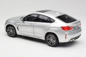 BMW X6 M F86 Hõbedane Norev 1:18 183200 Metall - pilt 7/8