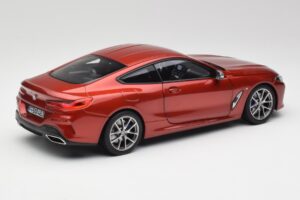 BMW M850i G15 Oranž Metallic Norev 1:18 183285 Metall - pilt 3/8