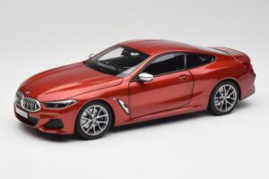 BMW M850i G15 Oranž Metallic Norev 1:18 183285 Metall