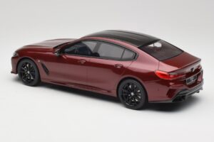 BMW M850i G15 M Performance Melbourne Red Metallic GT Spirit 1:18 GT493 Vaik - pilt 5/6