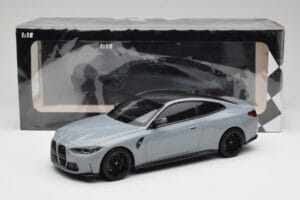 BMW M4 G82 Brooklyn Hall Minichamps 1:18 155020124 Metall - pilt 6/6