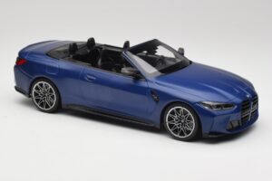 BMW M4 G82 Kabriolett Frozen Portimao Blue Minichamps 1:18 155021030 Metall - pilt 4/6