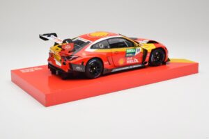 BMW M4 GT3 G82 #31 S. van der Linde Team Schubert DTM Champion 2022 Minichamps 1:18 113222331 Metall - pilt 3/8