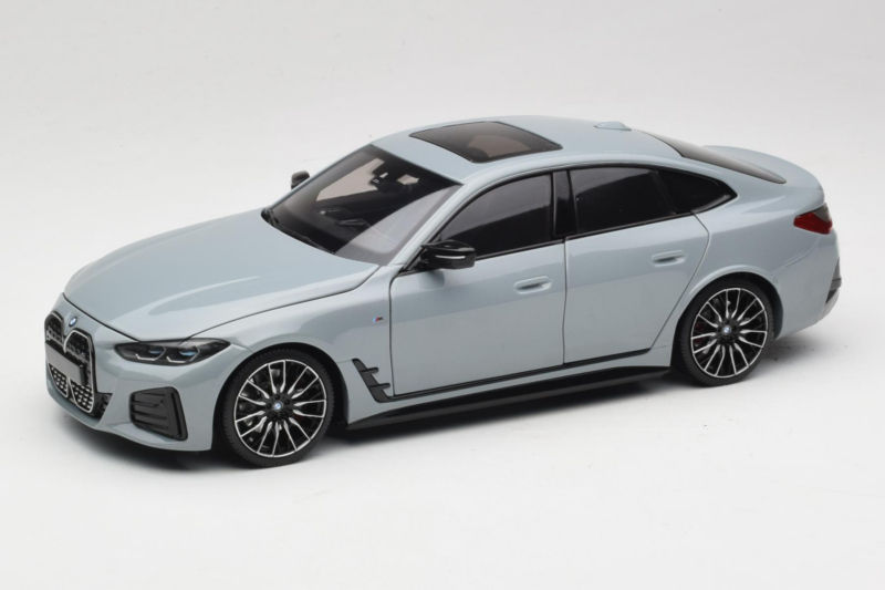 BMW i4 G26 Grey Metallic Minichamps 1:18 110023010 Metall