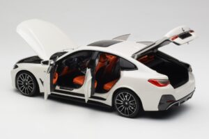 BMW i4 M50 G26 Alpine White Minichamps 1:18 110023011 Metall - pilt 5/8