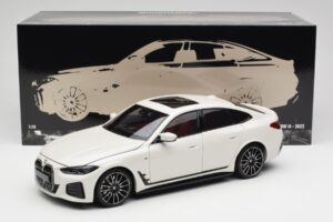 BMW i4 M50 G26 Alpine White Minichamps 1:18 110023011 Metall - pilt 8/8