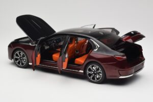 BMW i7 G70 Black & Red Metallic Minichamps 1:18 110023201 Metall - pilt 5/8