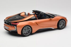 BMW i8 Roadster E-Vask Minichamps 1:18 80432454784 Metall - pilt 2/6