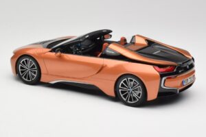 BMW i8 Roadster E-Vask Minichamps 1:18 80432454784 Metall - pilt 5/6