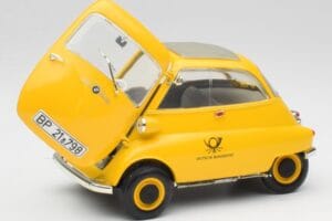 BMW Isetta 250 Deutsche Bundespost Revell 1:18 925 Metall - pilt 2/8