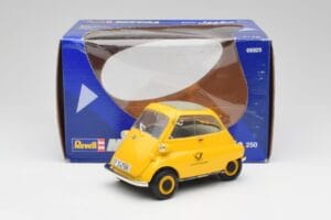 BMW Isetta 250 Deutsche Bundespost Revell 1:18 925 Metall - pilt 8/8