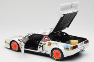 BMW M1 #83 Danner Bayern C. Danner / L. Oberndorfer 24 Hours of Le Mans 1981 Minichamps 1:18 80430306592 Metall - pilt 5/8