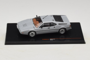 BMW M1 Hall IXO 1:43 CLC602N Metall