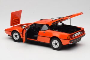 BMW M1 Oranž Minichamps 1:18 80432411549 Metall - pilt 5/8