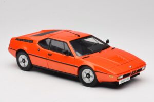 BMW M1 Oranž Minichamps 1:18 80432411549 Metall - pilt 6/8