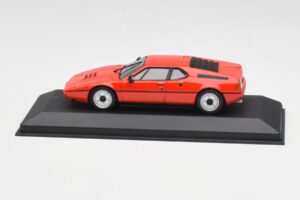 BMW M1 Punane Minichamps 1:43 430025022 Metall